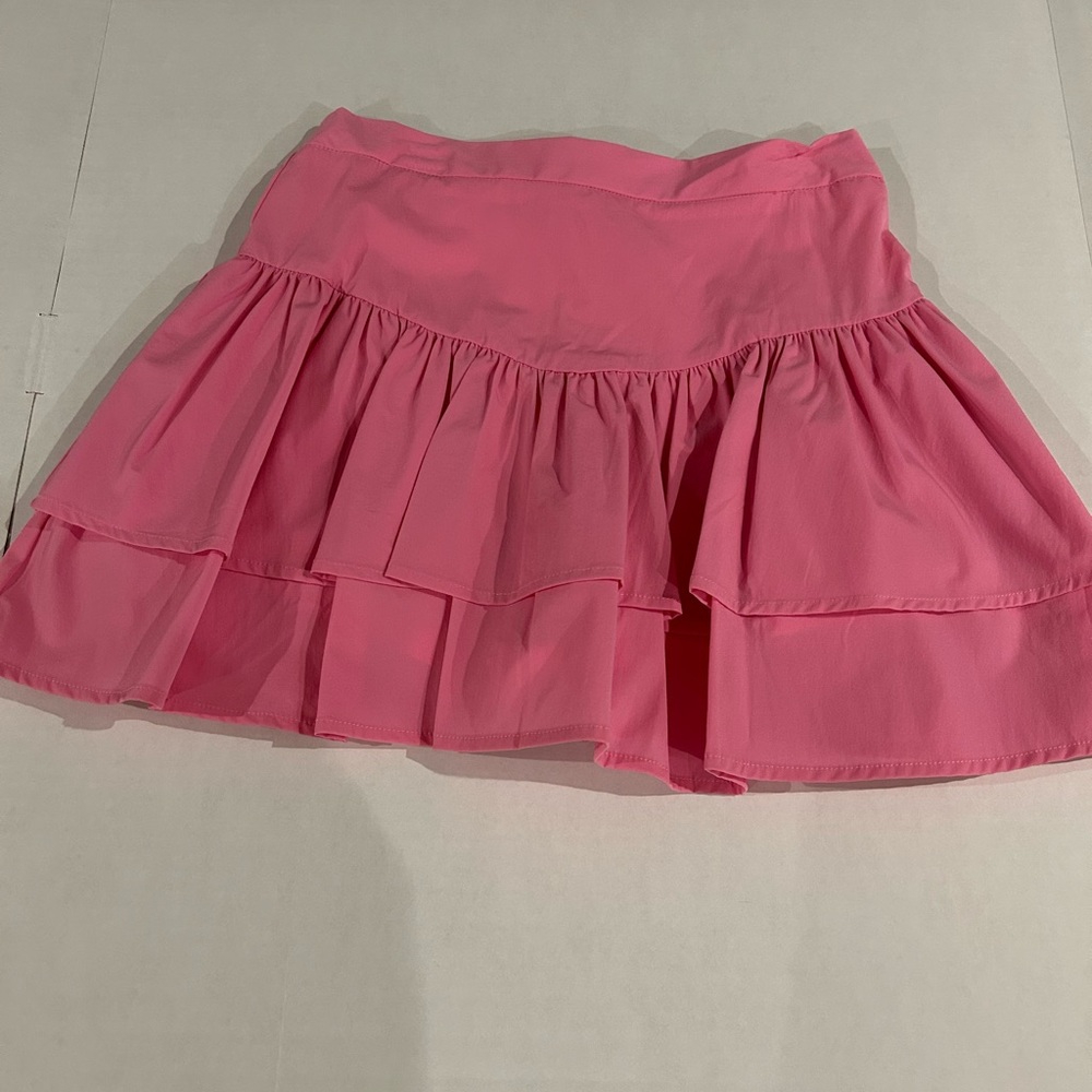 TCEC women’s size small ruffle skort Barbie pink